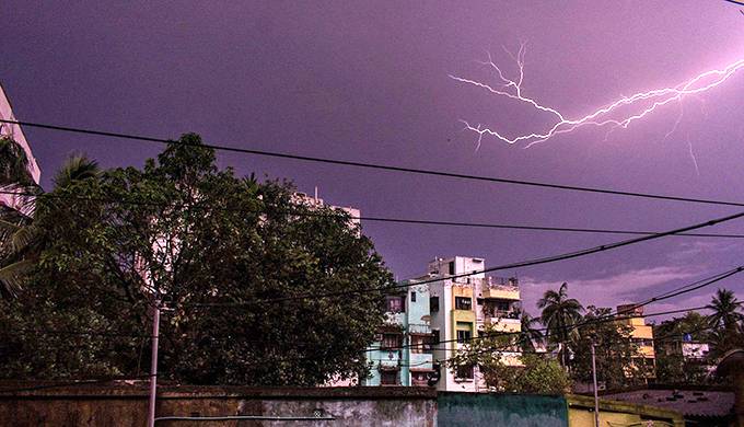 Lightning strikes kill 27 during India monsoon storm
