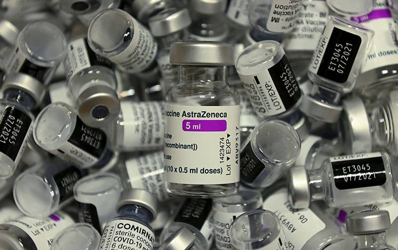 Facing vaccine shortfall, Pakistan places order for 27.5m more doses