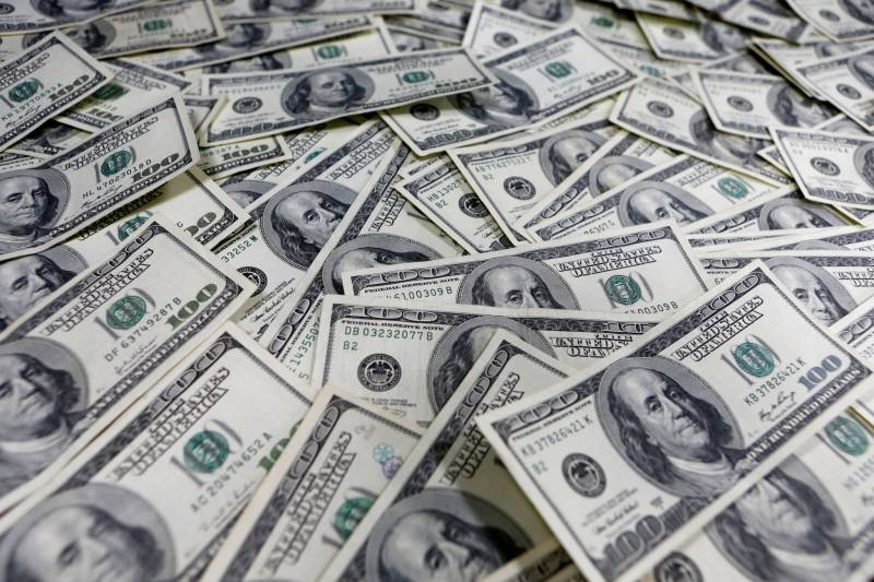 US dollar gains another 50 paisas against Pakistan rupee