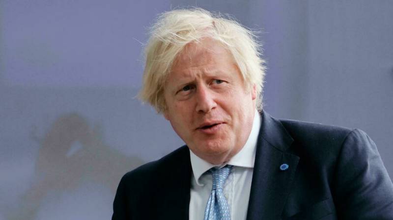 UK vows not to turn back on Afghanistan despite embassy pullout