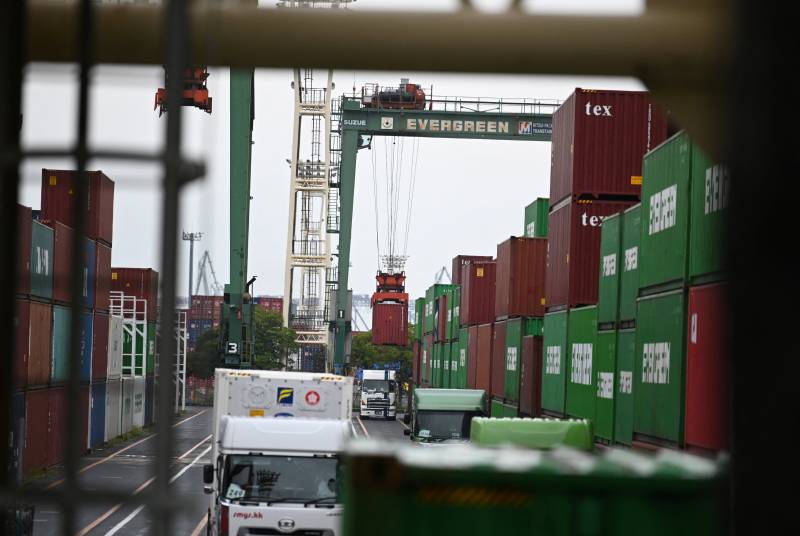 Japan economy rebounds despite virus surge