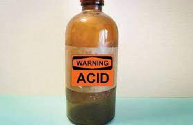 Acid attack victim TikToker Remsha dies in Karachi