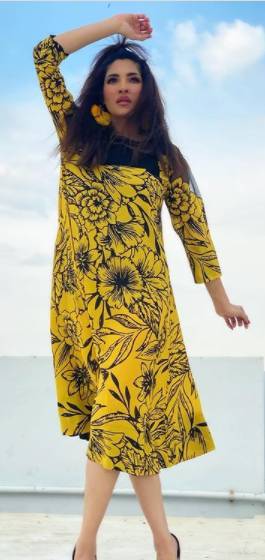 Zhalay Sarhadi has a giveaway coming up 