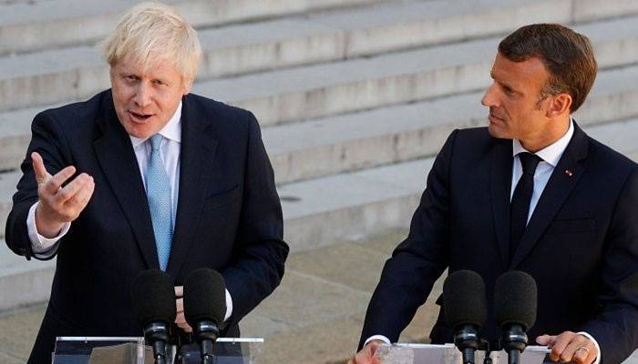 Macron and johnson