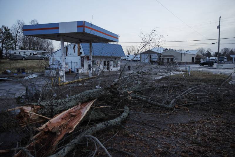 More than 70 dead in Kentucky as storms batter five US states
