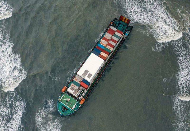 Foreigner’s body found from a ship in Keamari