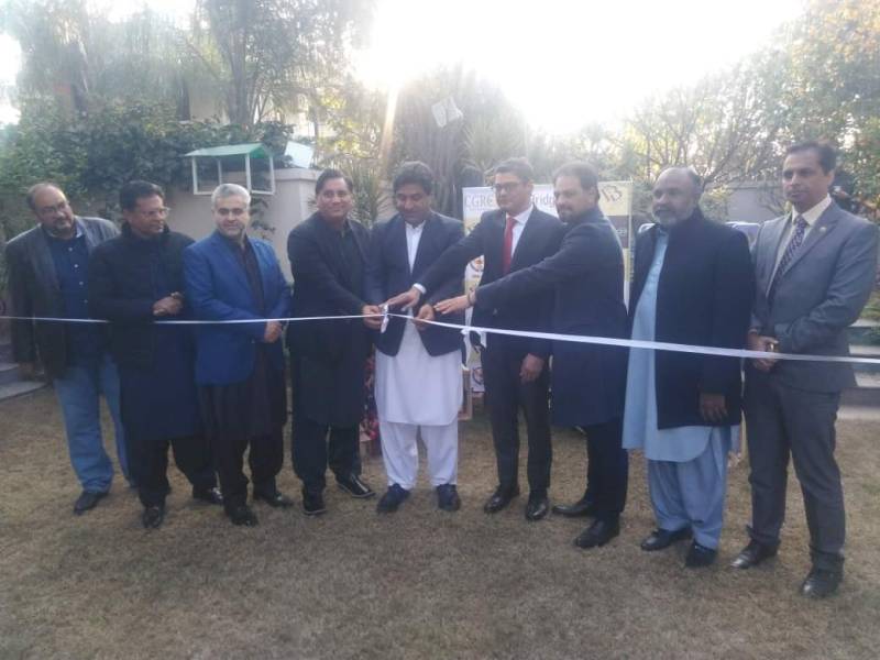 “Fashion Bee” exhibition in Islamabad ends