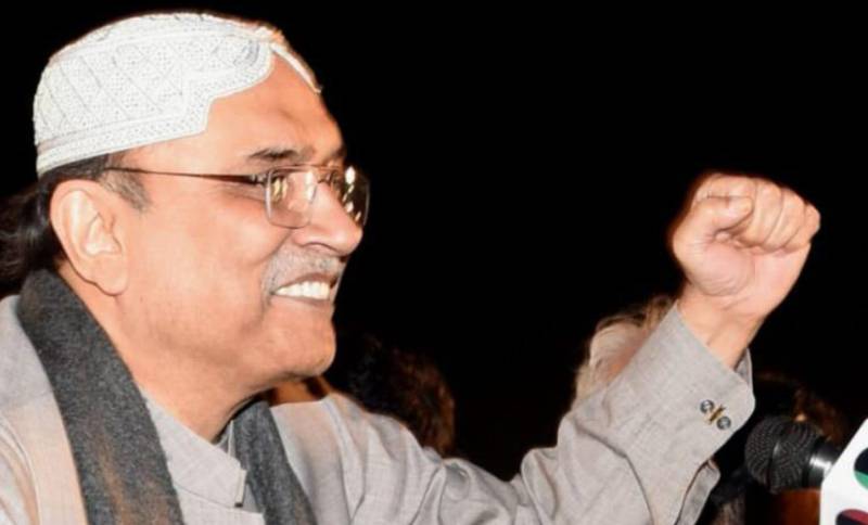 Niazi rule to be toppled, says Zardari 