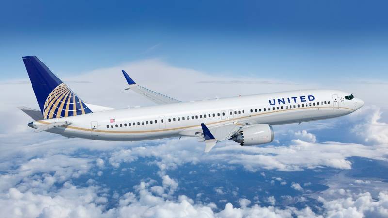 Millions travel across US as airlines cancel flights over Covid