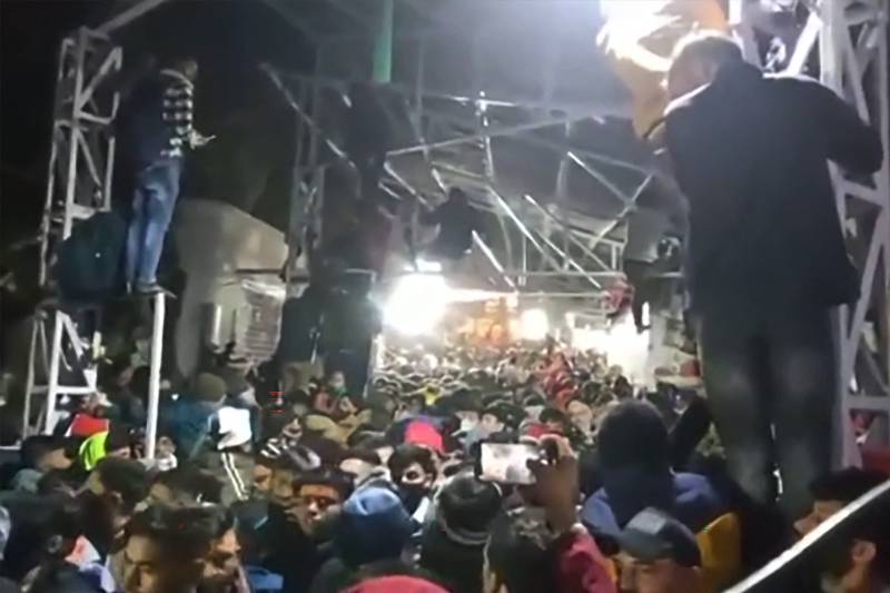 12 dead in stampede at Hindu devi shrine in Occupied Kashmir