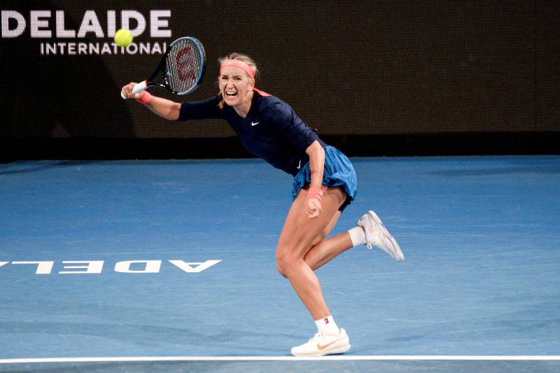 Azarenka turns back time in dominant win over Badosa