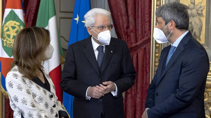 Italian parties to beg outgoing president to stay on
