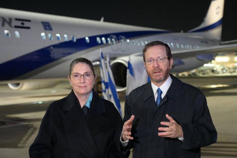 Israeli president on first-ever visit to UAE