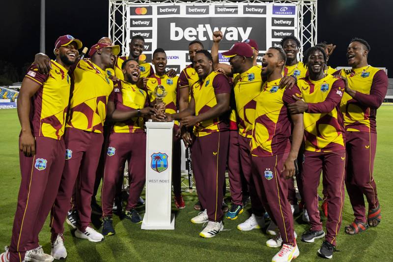 Holder finishes off England as West Indies win T20 series