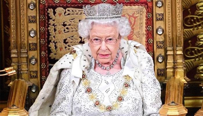 Fell asleep a princess, awoke a queen: Elizabeth in Kenya