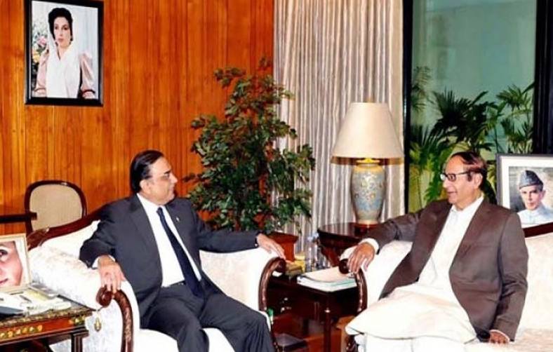 Asif Ali Zardari enquires after Chaudhry Shujaat 