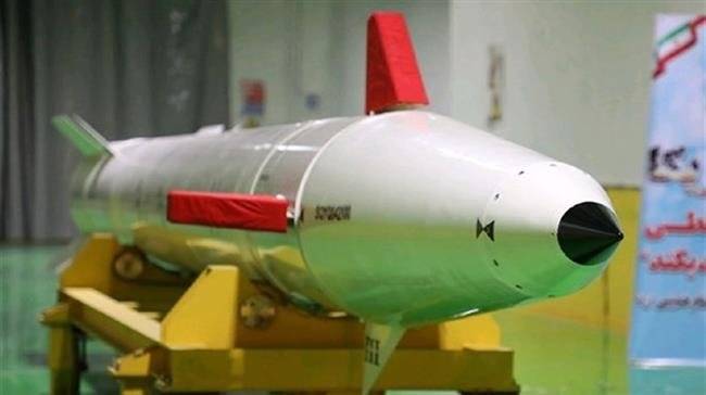 Iran Guards unveil missile said to put Israel in reach