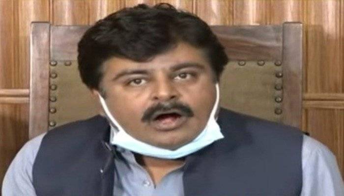 Sindh Education Minister withdraws daughter from public school
