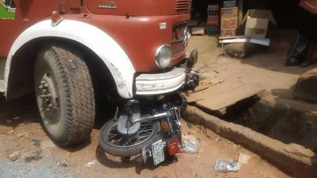 Four bike-riders crushed to death in Sanghar, Gojar Khan