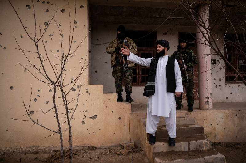 Taliban sniper becomes Afghan mayor