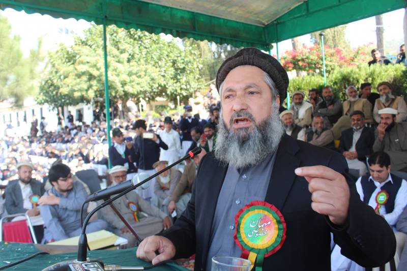 PTI MNA offers electricity transformers in exchange for vote in Lower Dir 