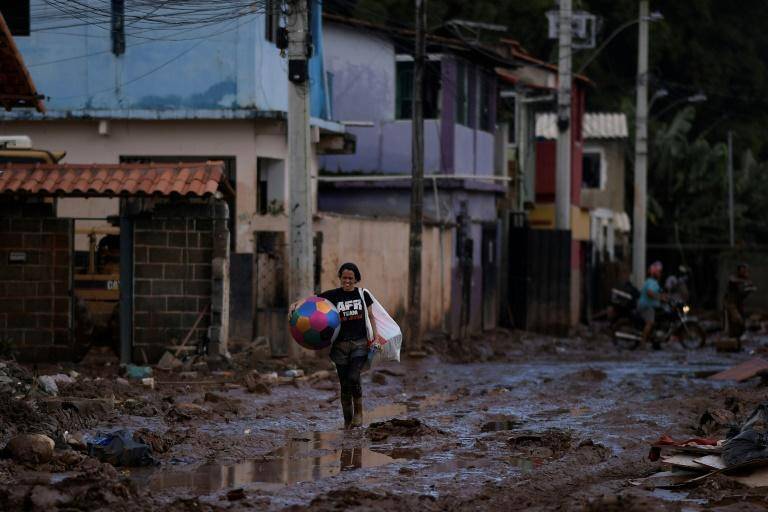 Torrential rain kills 44 in Brazil tourist town