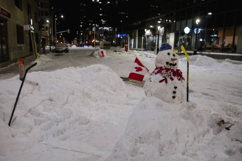 Show of force in Ottawa as police clear main protest hub