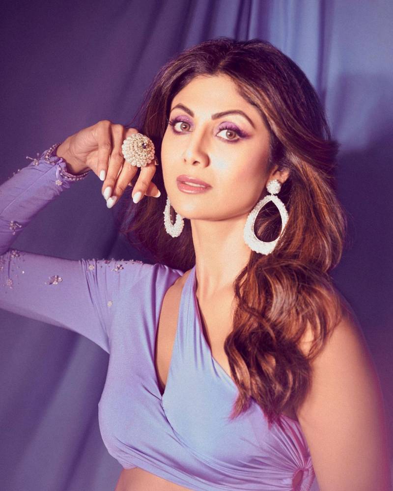 Shilpa Shetty proves she is ageless in latest pic
