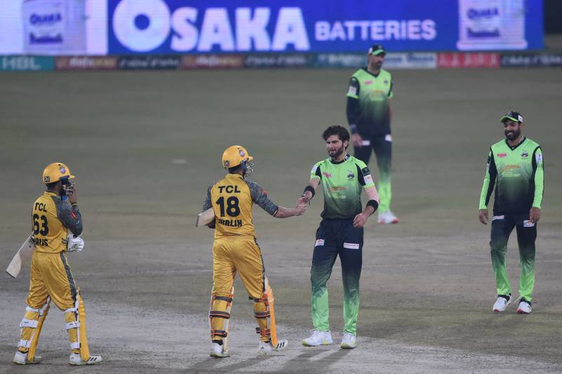 Peshawar Zalmi beat Lahore Qalandars