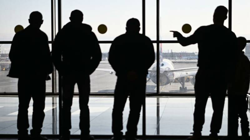 Russia bans airlines from 36 countries