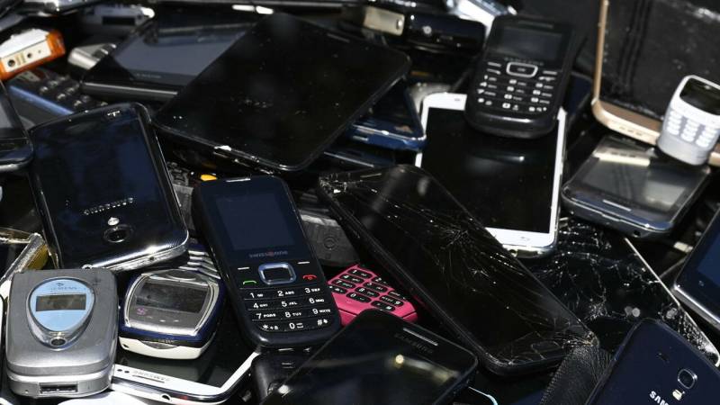 Progress on recycling smartphones, but more to do