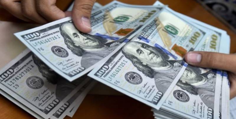 US dollar hits back at Pakistani rupee after earlier loss