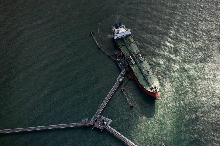 Asian markets fall again, oil builds on gains as Ukraine war rages