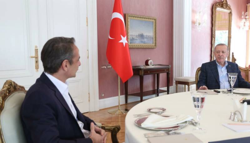 Greek, Turkish leaders seek common ground over Ukraine war