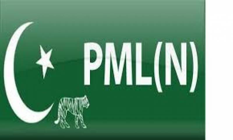 PML-N opts for power show on no-trust move day