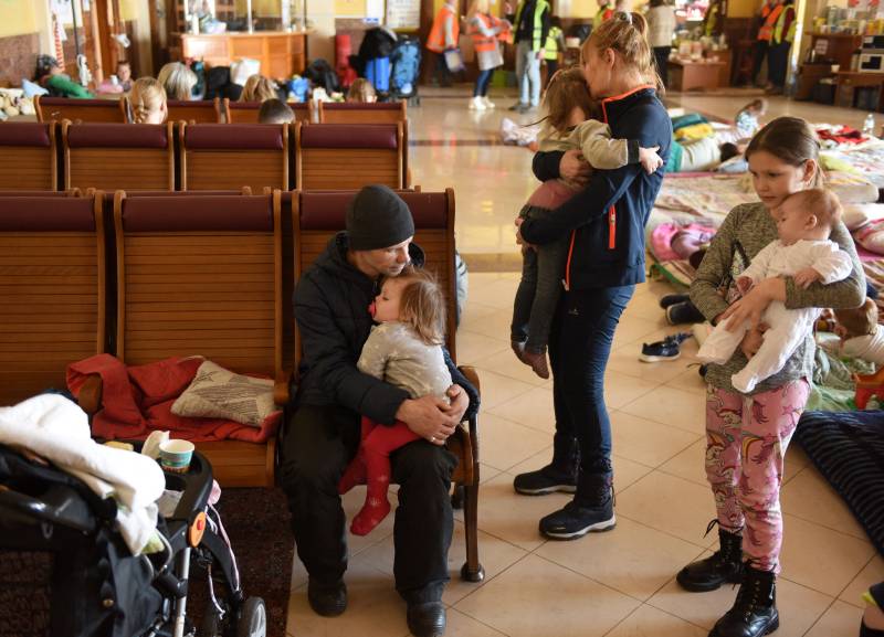 Nearly 3.5 million Ukrainians flee the country: UN