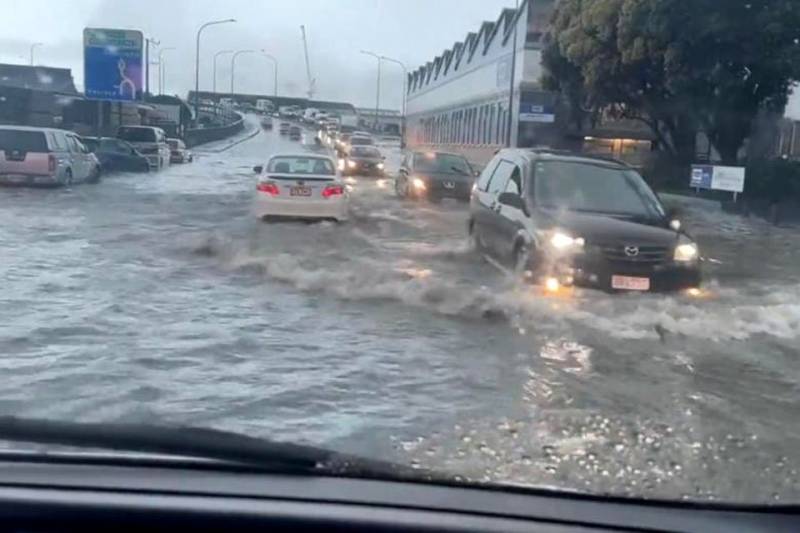Three dead as storms batter New Zealand