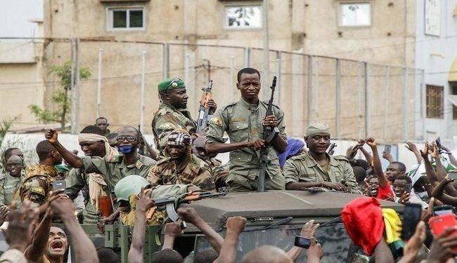 Mali attacks leave 16 soldiers dead