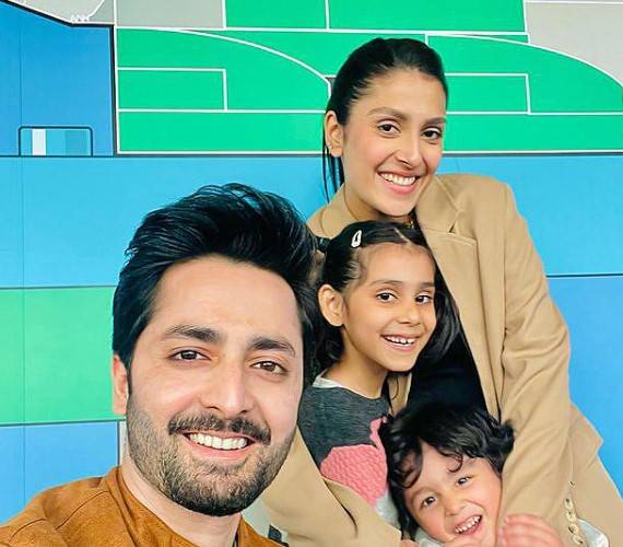 Ayeza Khan says family time is the ‘best time’