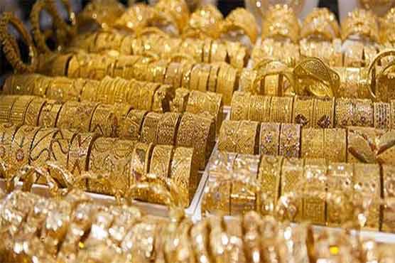 Gold price declines by Rs550 to Rs131,350