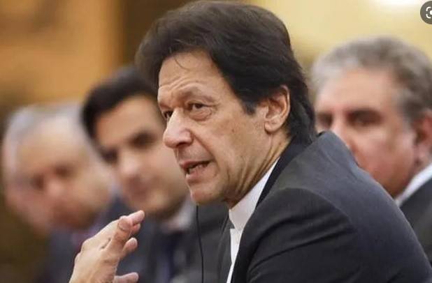 PM Imran chairs PTI’s political committee meeting