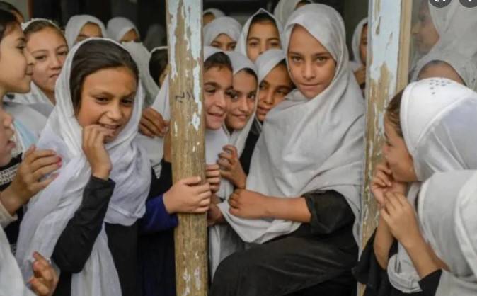 Women ministers urge Taliban to let girls return to school
