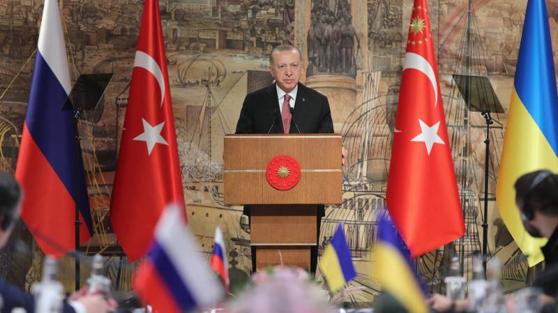 Erdogan urges Russia, Ukraine 'end this tragedy'