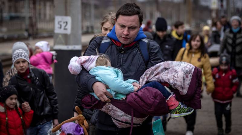 Kramatorsk hit as Russia focuses on east Ukraine