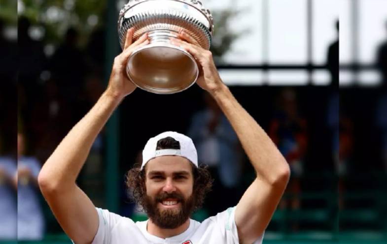 Tall-story: Opelka downs Isner to win Houston crown
