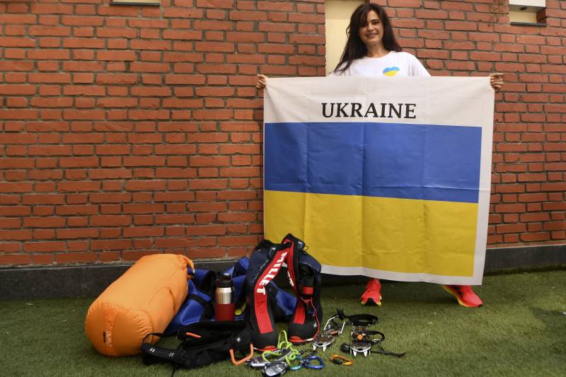 Ukrainian climber on Everest to call for global support
