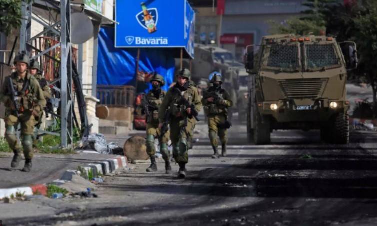 Two Palestinians killed in Israeli raid on West Bank