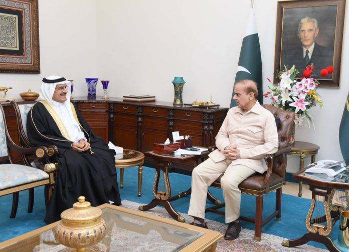 PM for exploring Pak-Bahrain ties in IT, manpower