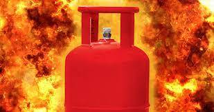 Cylinder blast in Karachi, four injured