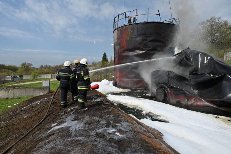 Russia strikes on rail infrastructure kill 5, wound 18